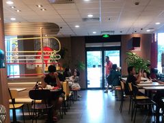 -麦当劳(莘松路芭比伦DT店)
