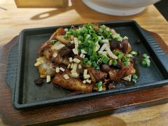 油叽叽烤米皮-怪噜范·老贵阳街头名小吃(鸿通城店)