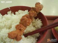 米饭+骨肉相连-上海理工大学出版印刷高等专科学院-学生食堂