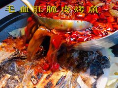 -鸣记脆皮烤鱼·海鲜烤鱼(三八广场店)
