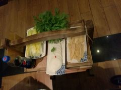 -百年川椒重庆老火锅(光谷店)