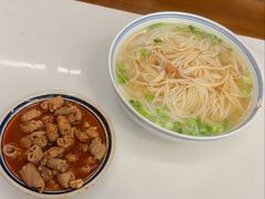 -邱芳粉店(迎宾大道旗舰店)