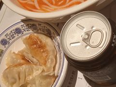 -蒙自源米线大王(东站店)