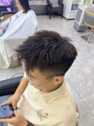 -藤野造型烫发染发