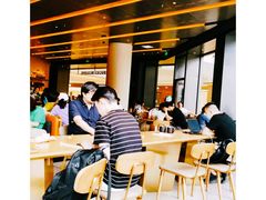 -星巴克臻选(上海合生汇1F店)