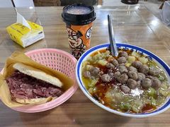 -邢老三肉丸糊辣汤(西安总店)