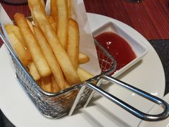 -WOLFGANG PUCK KITCHEN & BAR(迪士尼小镇店)