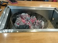 -肉甲韩国木炭烤肉(新壹街1店)