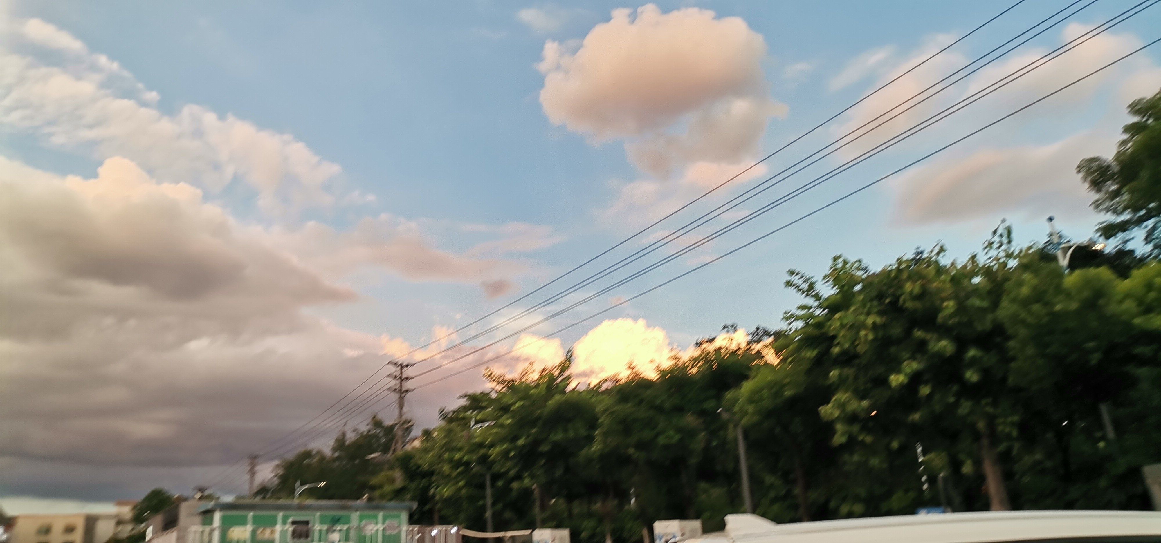 天空的颜色是什么