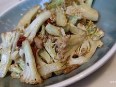 培根虾米煸菜花-港丽餐厅(高德置地店)