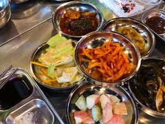-豚豚家돈돈가韩国锅盖烤肉(新北万达店)