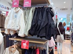 -优衣库(上海新梅联合广场店)