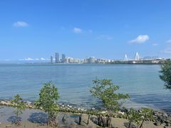 -万绿园