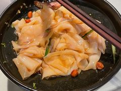 瑶家手工酸粉-瑶王府·广西菜(相思湖店)