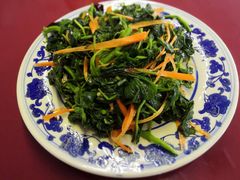 拌野菜-北京龙庆四季香农家饭庄·灶台鱼·碳烤虹鳟鱼(龙庆峡店)