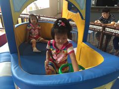 -蒙特利亲子乐园