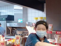 -麦当劳(民盈·国贸城店)