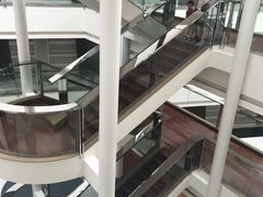 -上海滴水湖皇冠假日酒店