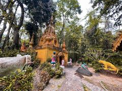 -一寨两国风景区