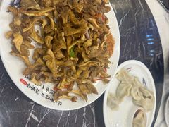 -九妹农家大铁锅东北菜(江湾店)