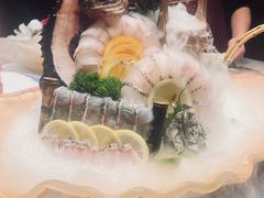 -泓炙颐凤鲜海鲜火锅料理(桐乡店)