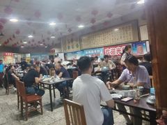 -金卯白肉罩火烧