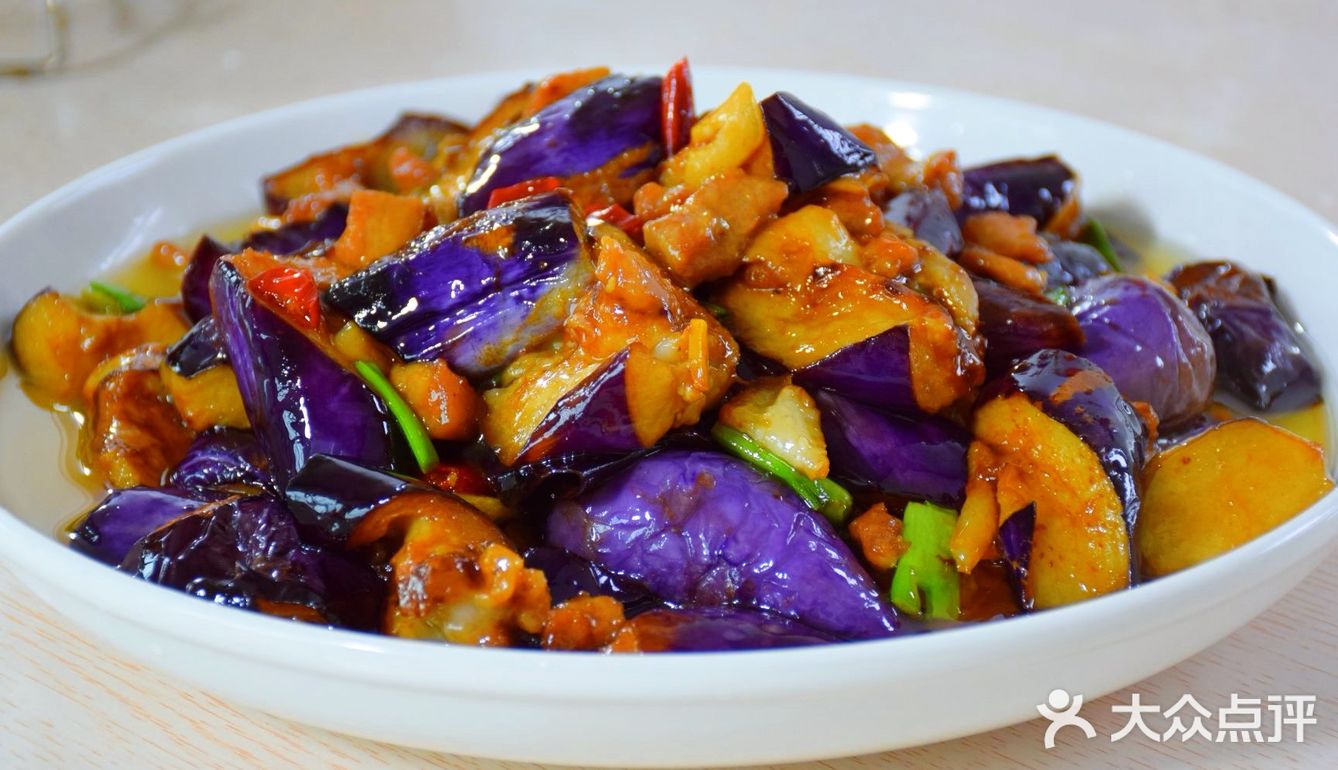 秦府酒肆：穿越历史的美食盛宴与文化韵味