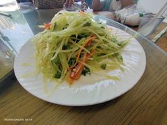 -溢心园香河肉饼总店