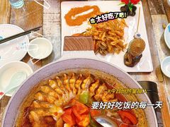 -刘姐啤酒鱼民族演艺餐厅(西街总店)
