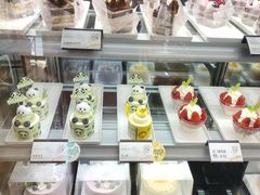 -皇冠幸福里动物奶油生日蛋糕(万达店)