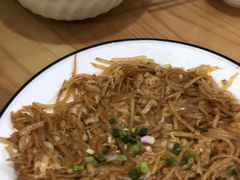酸菜土豆丝-东北小二东北菜(大车家巷店)