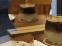 -C.Y Cafe