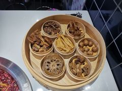 -卤校长重庆火锅(国兴店)
