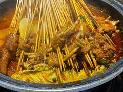 -钢管厂五区小郡肝串串香(蜀都万达店)