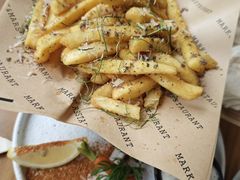 -Mark&Mars Restaurant