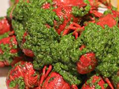 -龙巢盱眙龙虾·牛蛙·烧烤宵夜(八卦岭店)