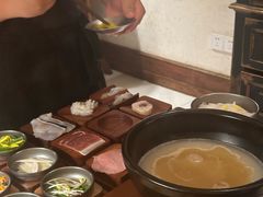 -银米·云南传统过桥米线(双廊黑金冠店)