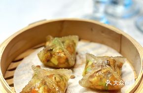 Fresh Mushroom and Pickled Vegetable Dumplings