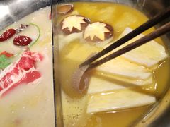 红颜花胶鸡锅-湊湊火锅·茶憩(杭州湖滨银泰in77店)