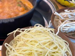 -黔三一夺夺粉酸汤火锅(百信店)