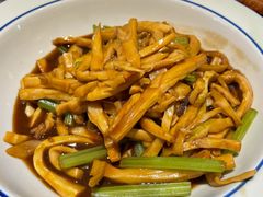 油焖干笋-吕氏疙瘩汤·私家菜馆(慈云寺店)