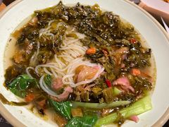 -八月美食小馆(银泰城总店)