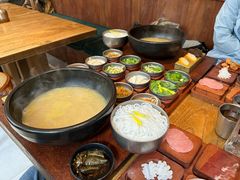 -银米·云南传统过桥米线(双廊黑金冠店)