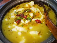 -周鱼小馆石锅酸菜鱼(活力汇店)