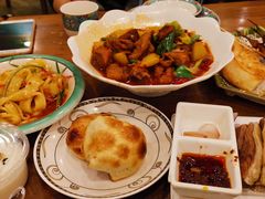 石河子的凉皮-清真·玛丽亚新疆菜主题餐厅(浙江中路店)
