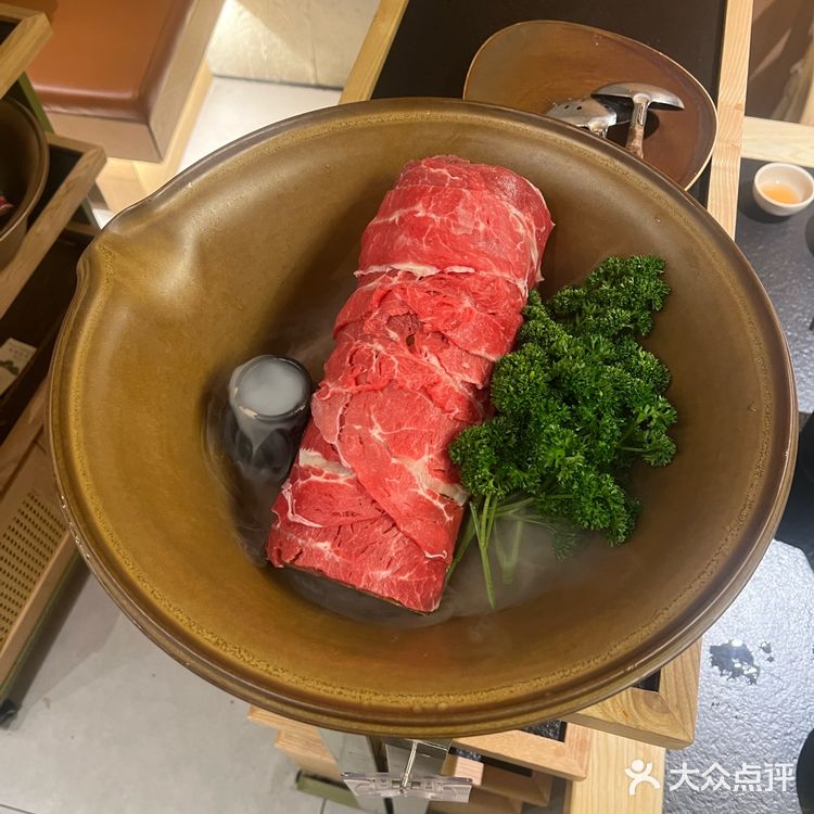 这家高颜值火锅，排队也值了！