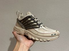-SALOMON萨洛蒙(长沙国金街店)