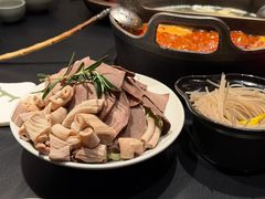 -三出山火锅(万象天地店)