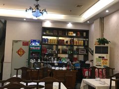 大堂-冯鱼头火锅(青蓝山美食一条街店)