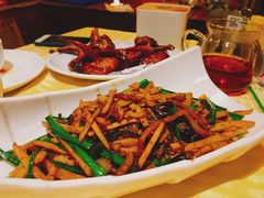 招牌烤乳鸽-石岐佬中山菜馆(张溪店)